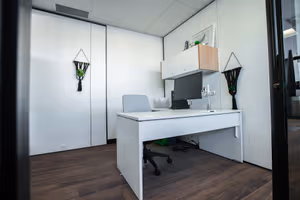 5 Person Coworking Desk