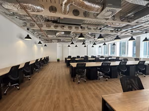 31 Person Private Office