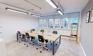 4 Person Private Office