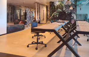 4 Person Private Office
