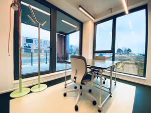 1 Person Coworking Desk
