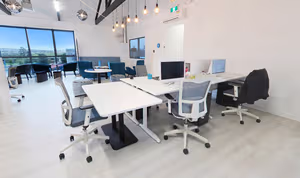 1 Person Coworking Desk