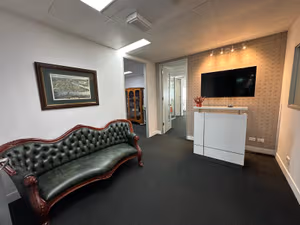 1 Person Private Office