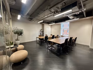 19 Person Private Office