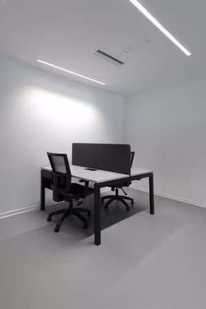 10 Person Private Office