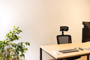 10 Person Private Office