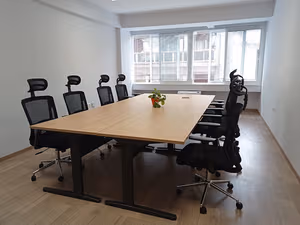 5 Person Private Office