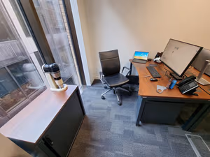 5 Person Private Office