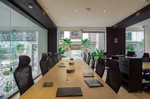 4 Person Coworking Desk