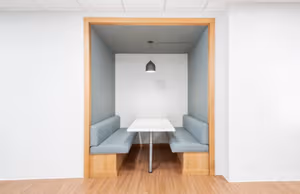 25 Person Private Office