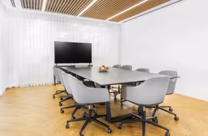 40 Person Private Office