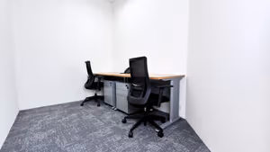 4 Person Private Office