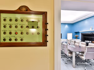 4 Person Private Office