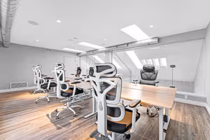 4 Person Private Office