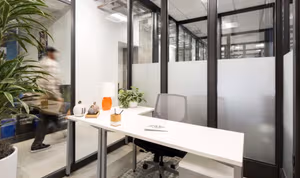 7 Person Private Office