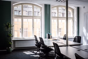 1 Person Coworking Desk