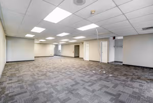 10 Person Private Office