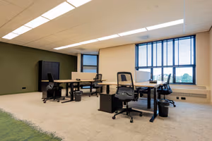 4 Person Private Office