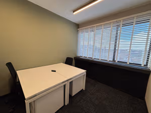 3 Person Private Office