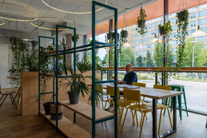 1 Person Coworking Desk