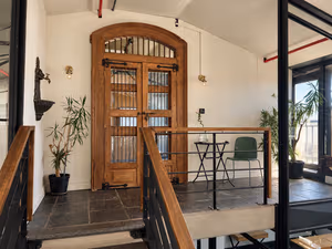 4 Person Private Office