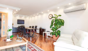 5 Person Private Office
