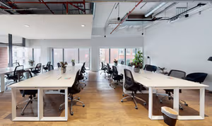 6 Person Coworking Desk