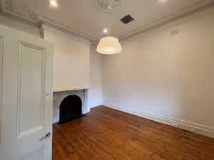 4 Person Private Office