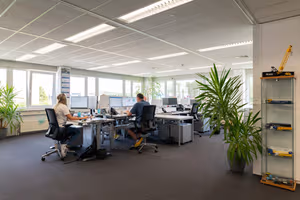 10 Person Private Office