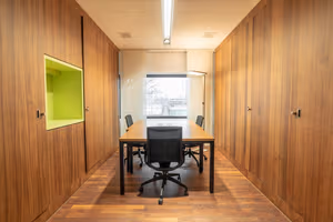 5 Person Coworking Desk