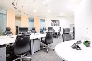 4 Person Private Office