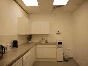 16 Person Private Office