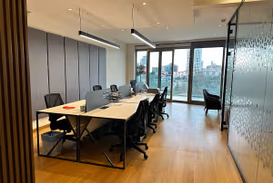 10 Person Private Office