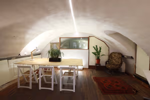 5 Person Coworking Desk