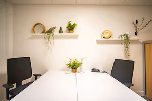 5 Person Private Office