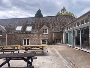 24 Person Coworking Desk