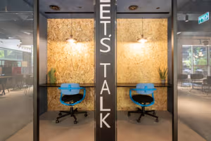 1 Person Coworking Desk