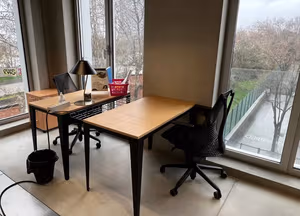 22 Person Private Office