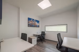 1 Person Private Office