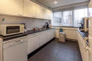 4 Person Private Office