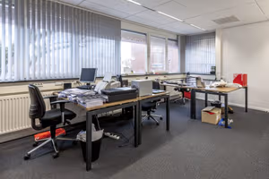 9 Person Private Office