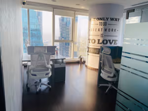 10 Person Private Office