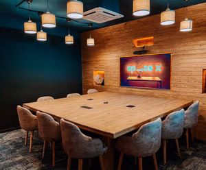 10 Person Coworking Desk