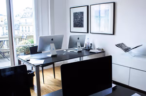 8 Person Private Office