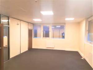 3 Person Private Office