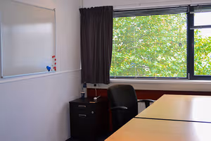 4 Person Private Office