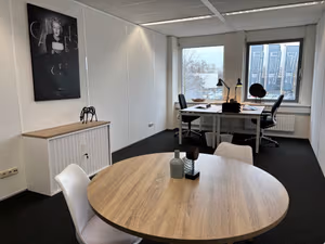 4 Person Private Office