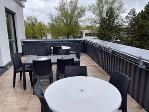 15 Person Private Office