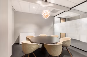 25 Person Private Office
