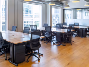 21 Person Private Office